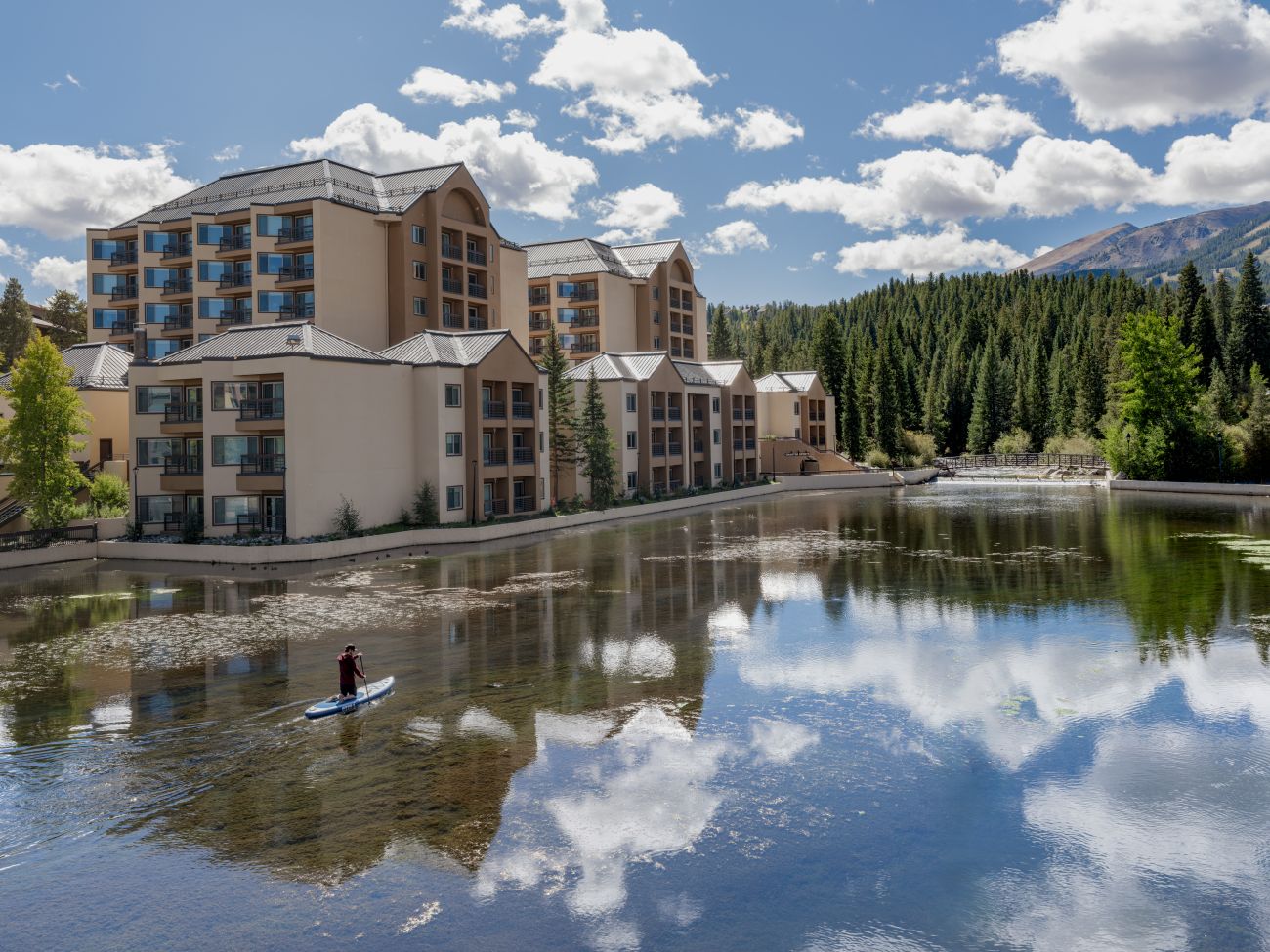 Image of Marriott's Mountain Valley Lodge in Breckenridge.